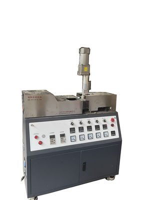 kopen Kleine Schaal Productie Mini Lab Extruder met 400x300x400mm Afmetingen, 110V/220V Spanning en 0-300°C Temperatuurbereik online manufacture